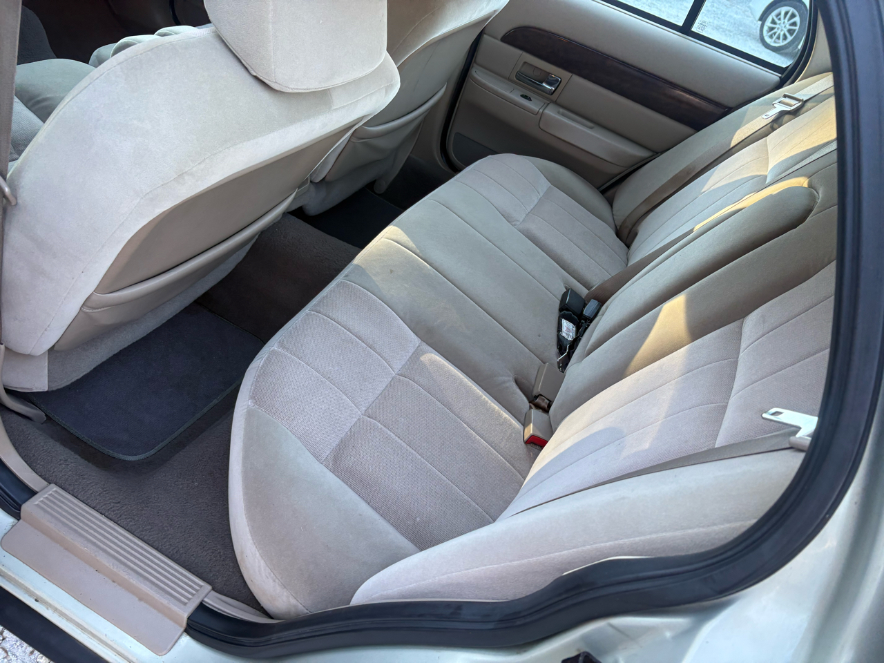 Mercury Grand Marquis 4dr Sdn GS 2005