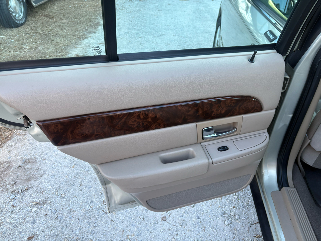 Mercury Grand Marquis 4dr Sdn GS 2005