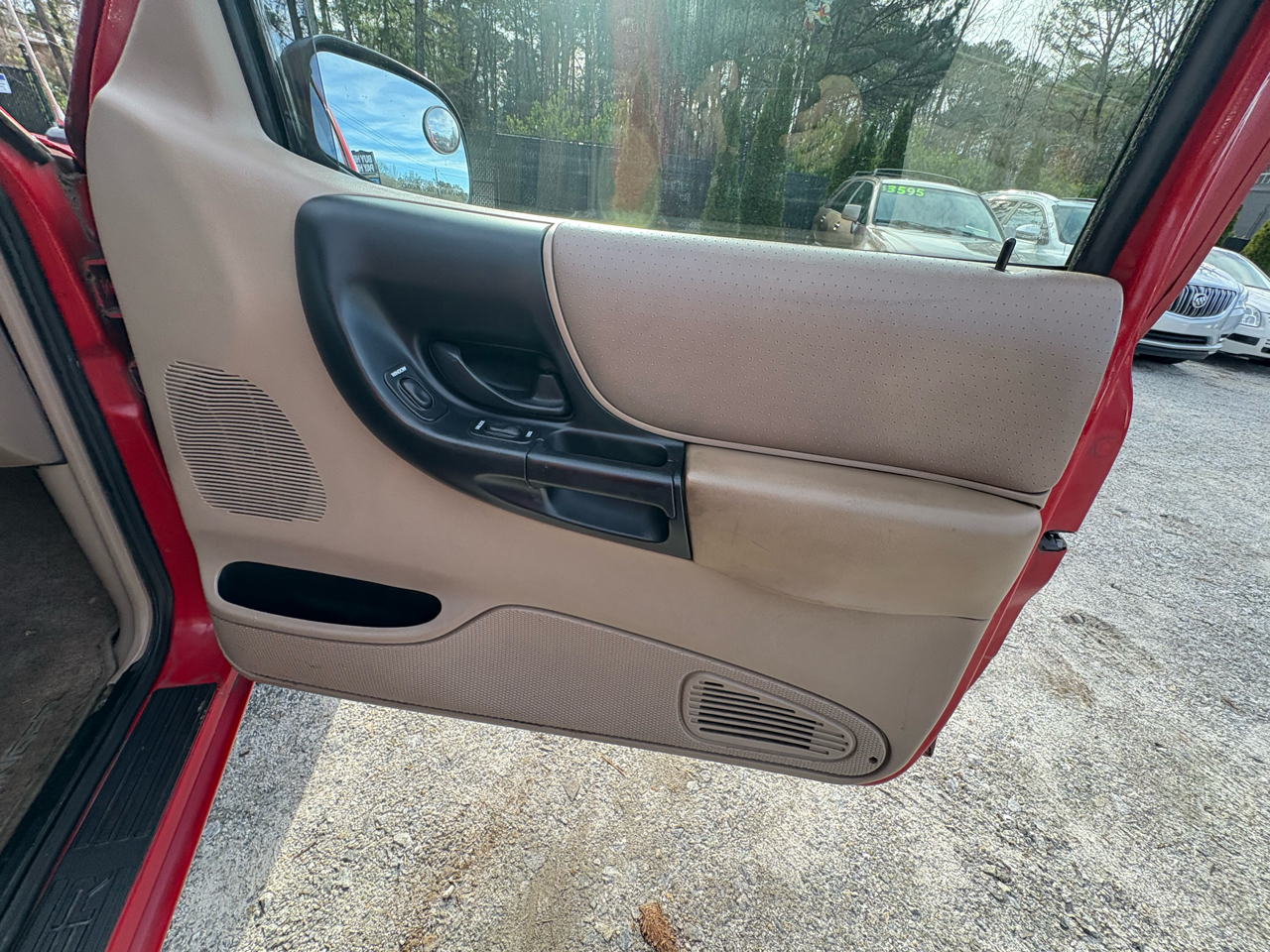 Ford Ranger Supercab 126" WB XLT 1999