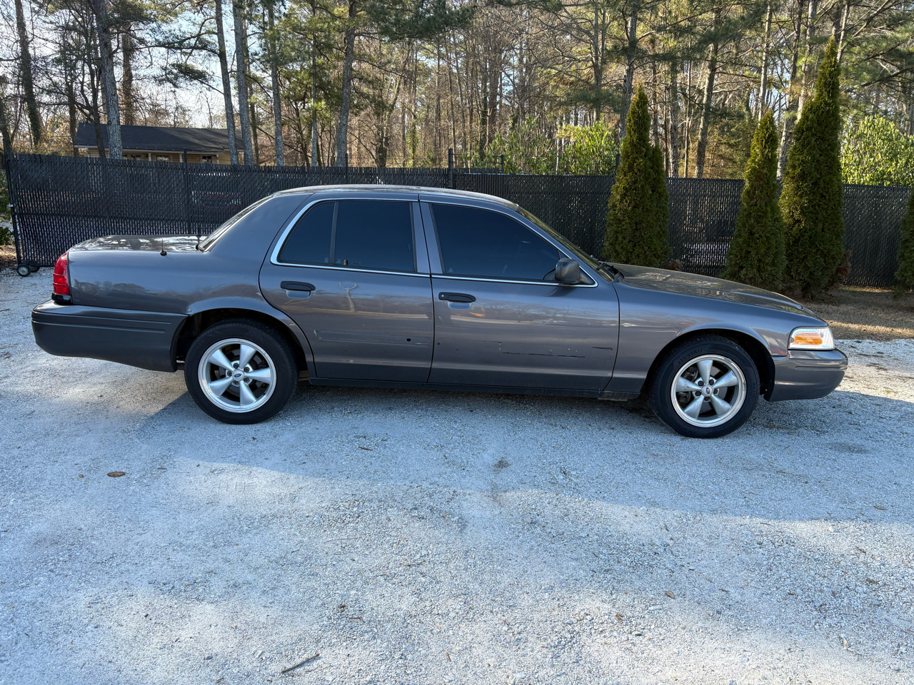 Ford Police Interceptor 4dr Sdn w/3.27 Axle 2011