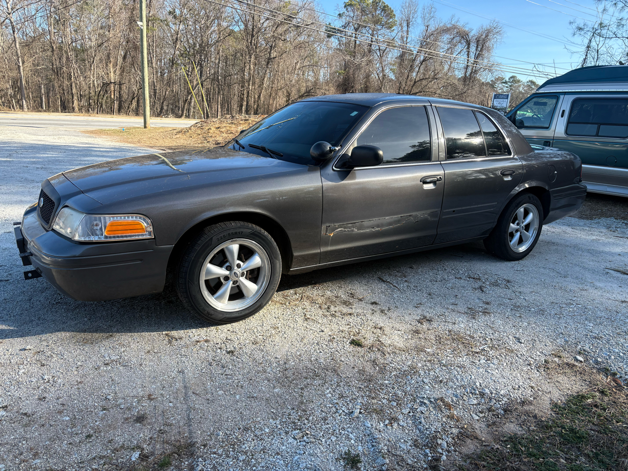 Ford Police Interceptor 4dr Sdn w/3.27 Axle 2011