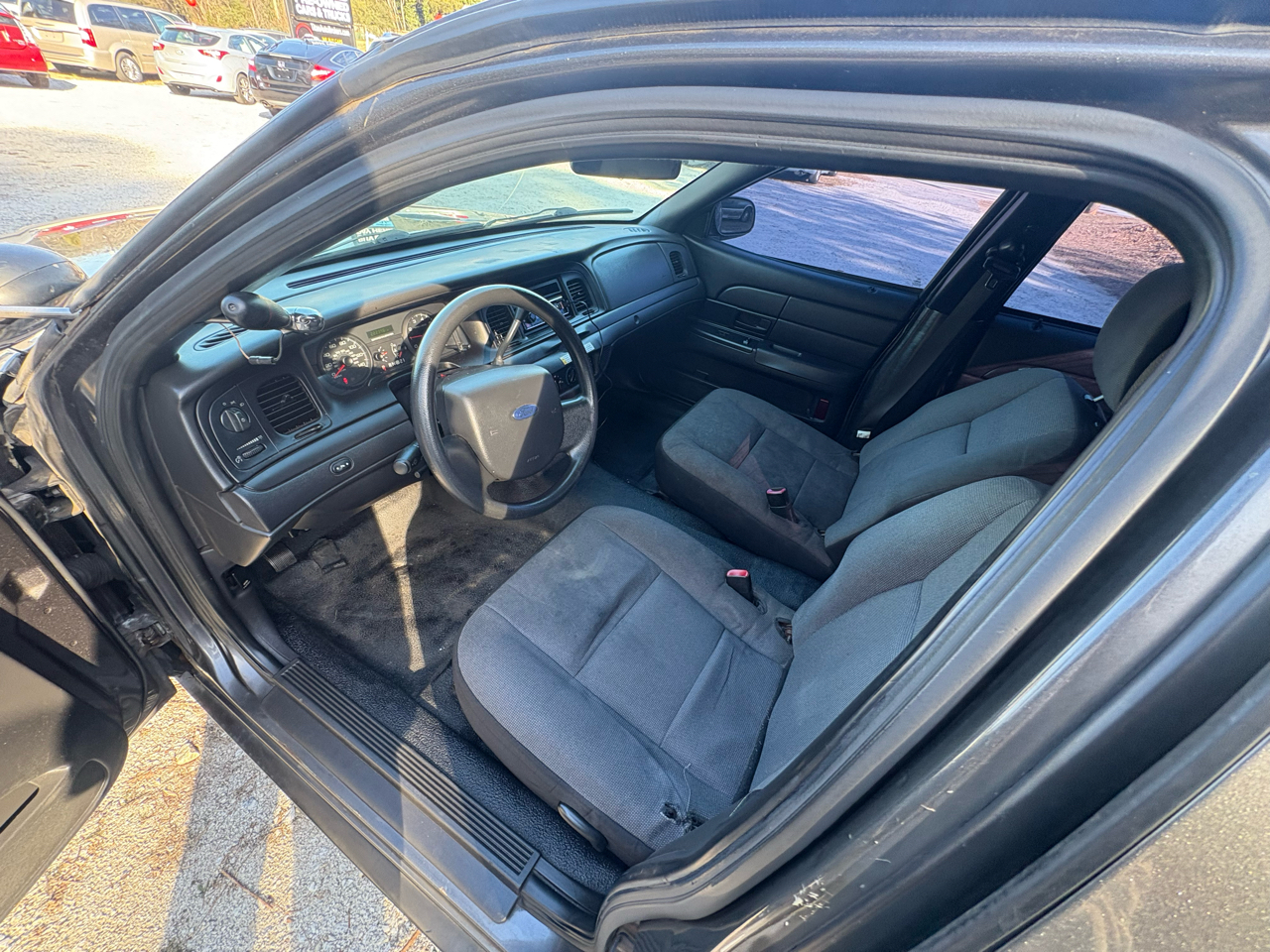 Ford Police Interceptor 4dr Sdn w/3.27 Axle 2011