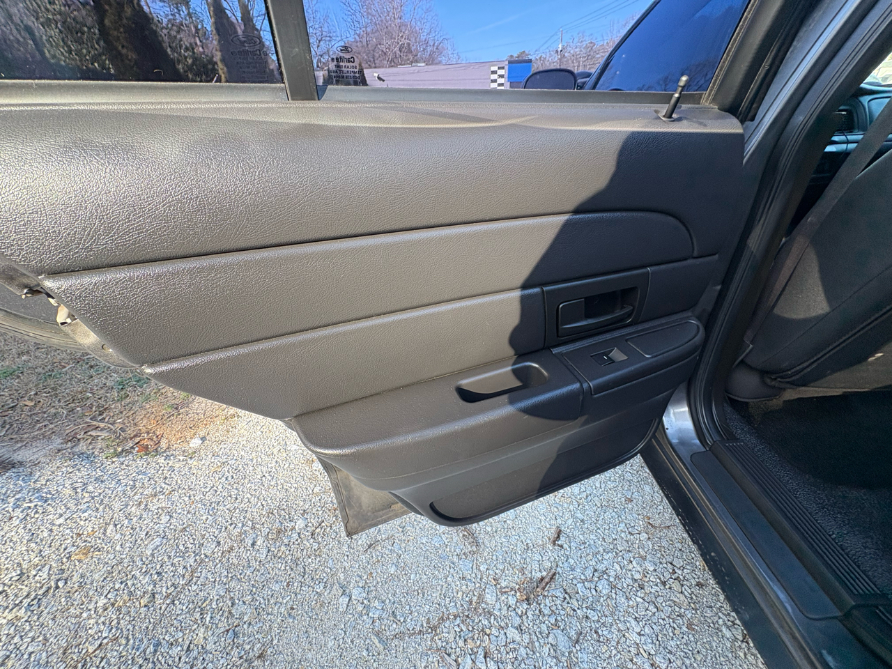 Ford Police Interceptor 4dr Sdn w/3.27 Axle 2011