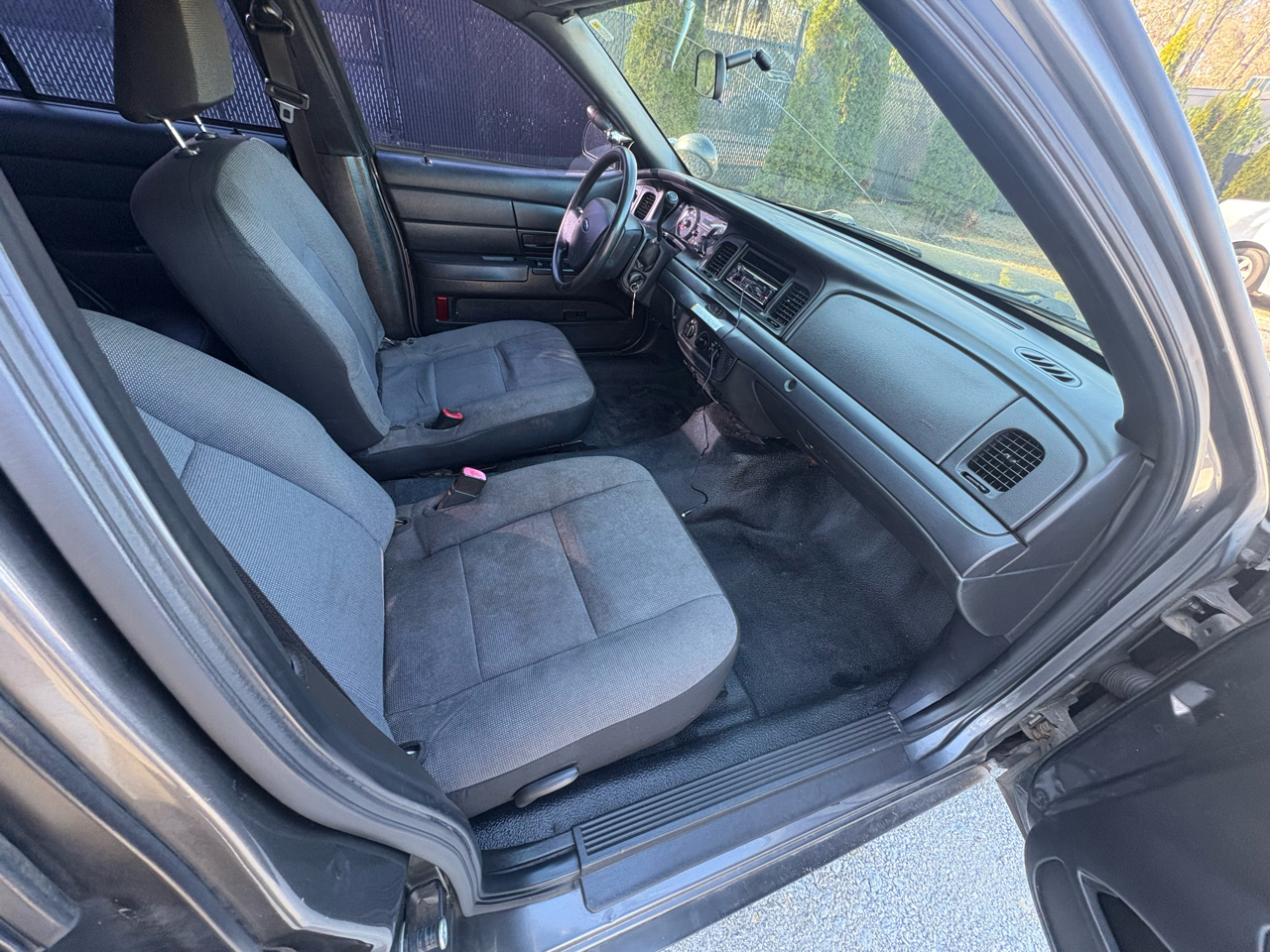 Ford Police Interceptor 4dr Sdn w/3.27 Axle 2011