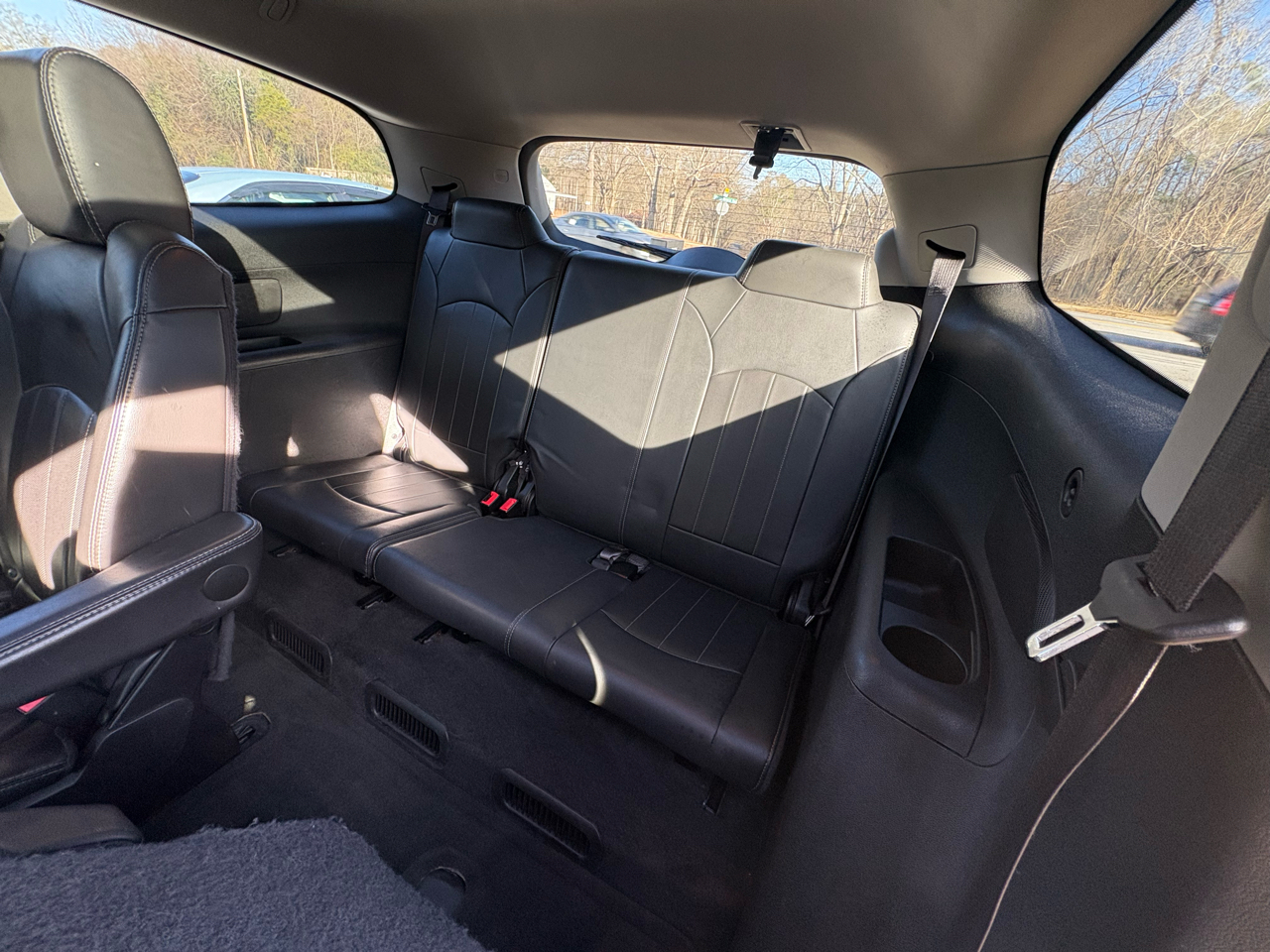 Buick Enclave FWD 4dr Leather 2015