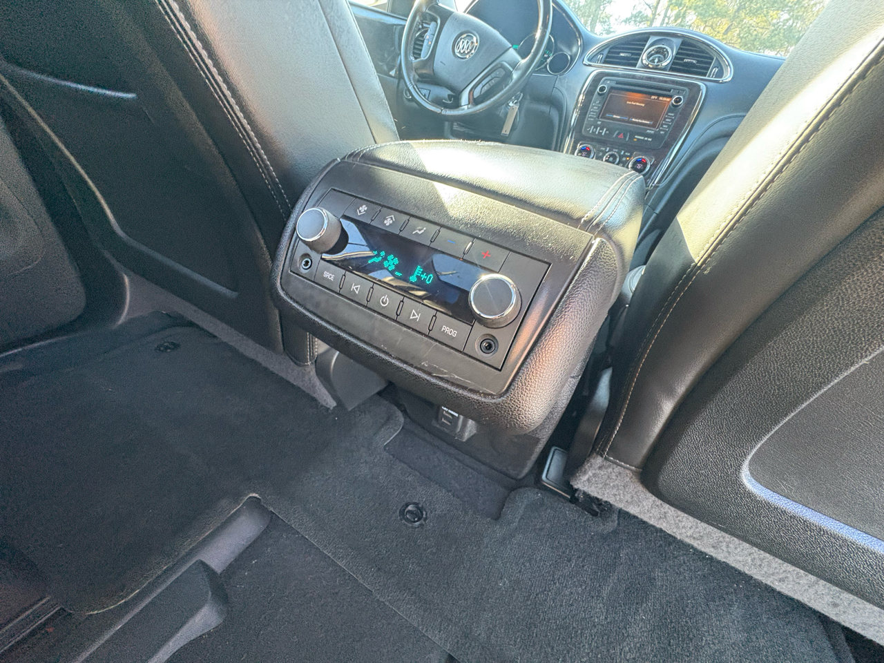 Buick Enclave FWD 4dr Leather 2015