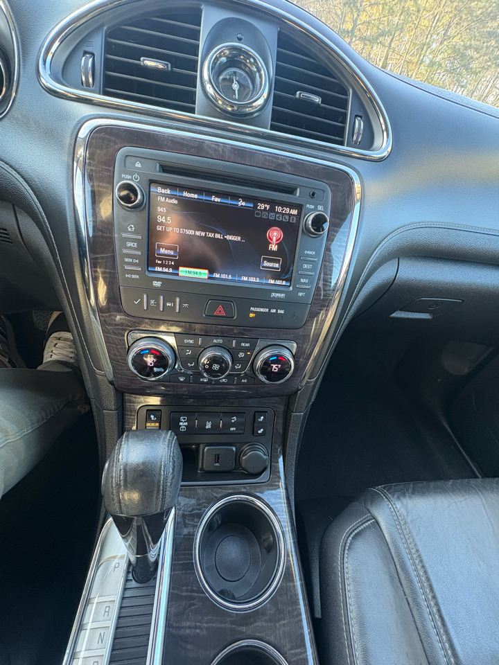 Buick Enclave FWD 4dr Leather 2015