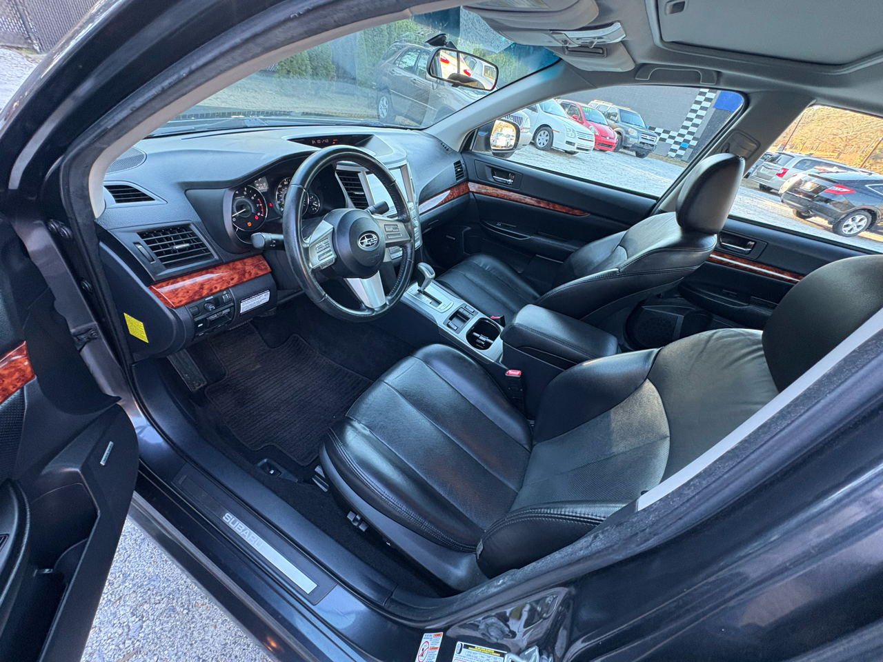 Subaru Legacy 4dr Sdn H4 Auto 2.5i Limited Moon/Nav 2010