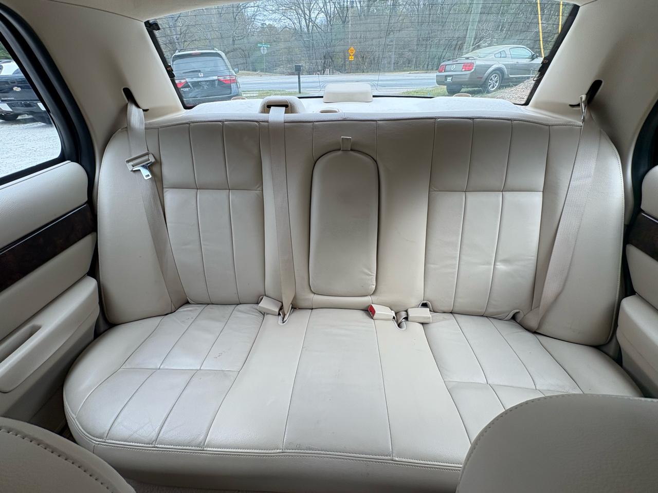 Mercury Grand Marquis 4dr Sdn LS Premium 2006