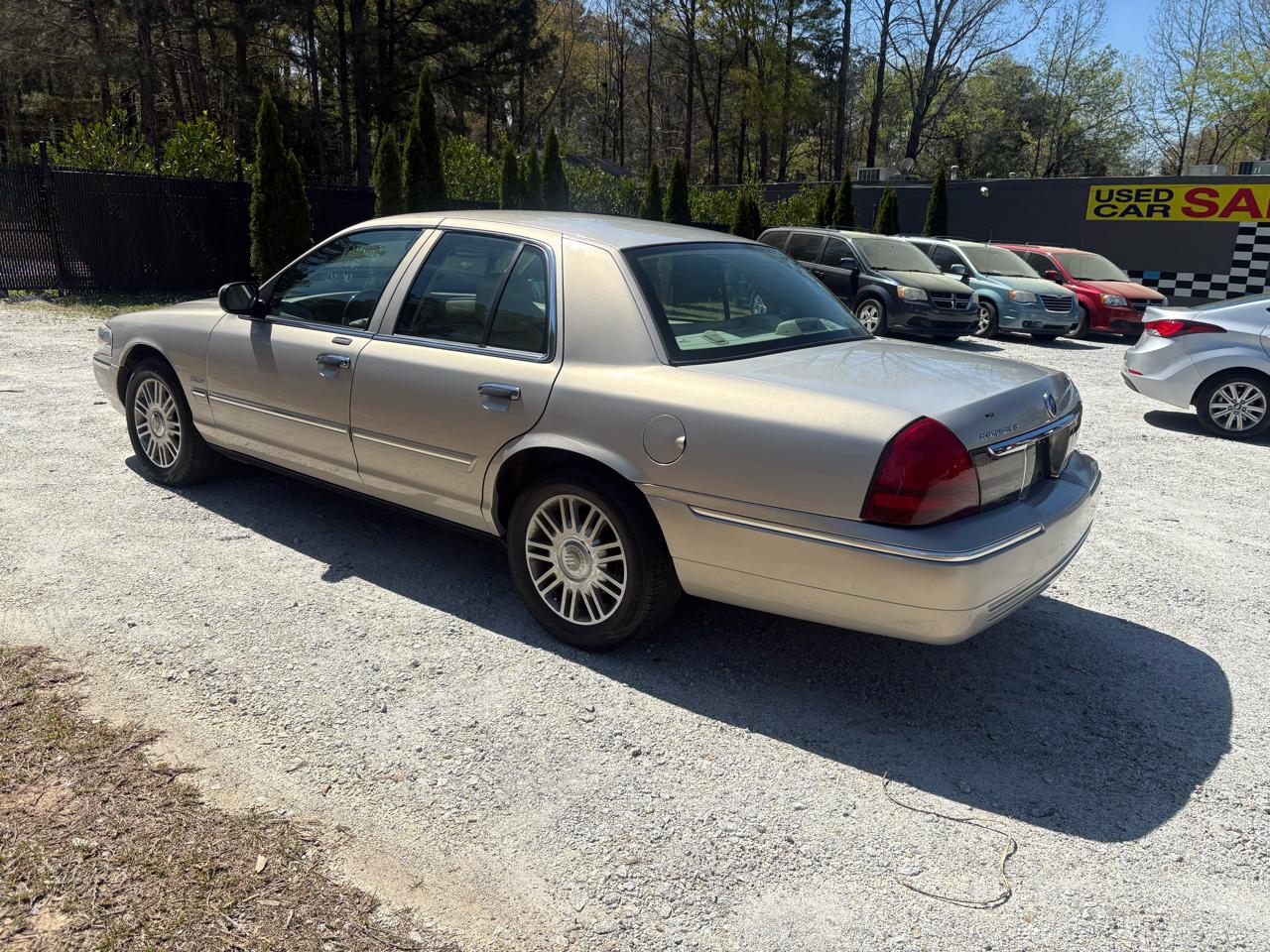 Mercury Grand Marquis 4dr Sdn LS 2009