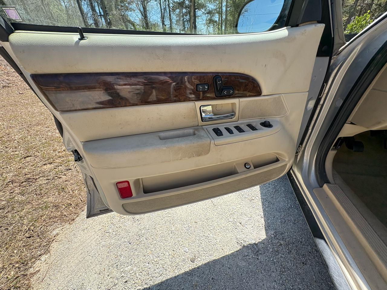 Mercury Grand Marquis 4dr Sdn LS 2009