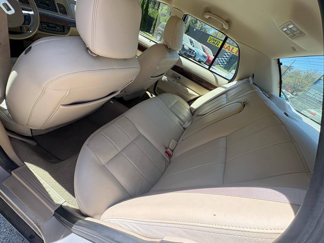 Mercury Grand Marquis 4dr Sdn LS 2009