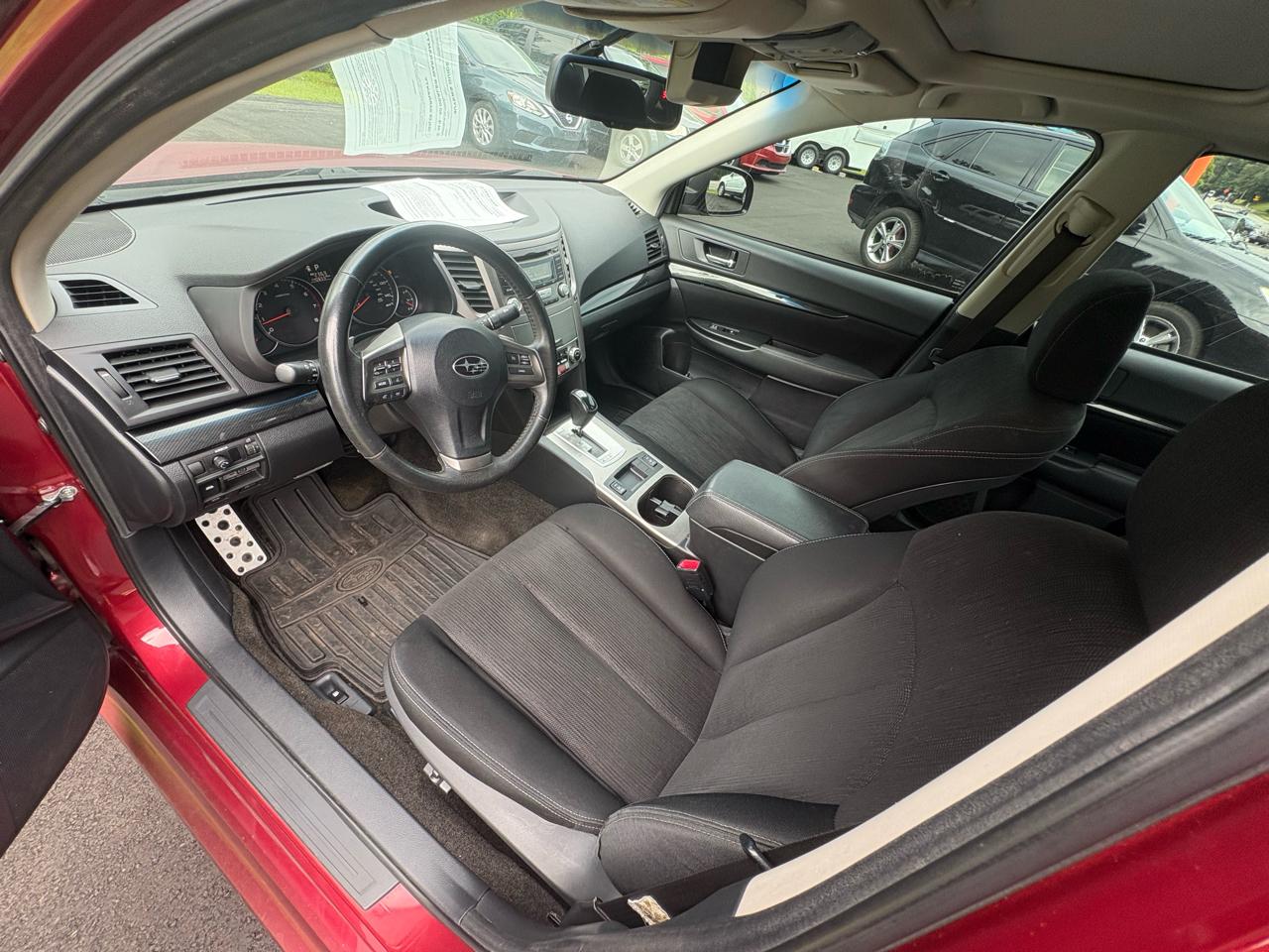 Subaru Legacy 4dr Sdn H4 Auto 2.5i Sport 2013