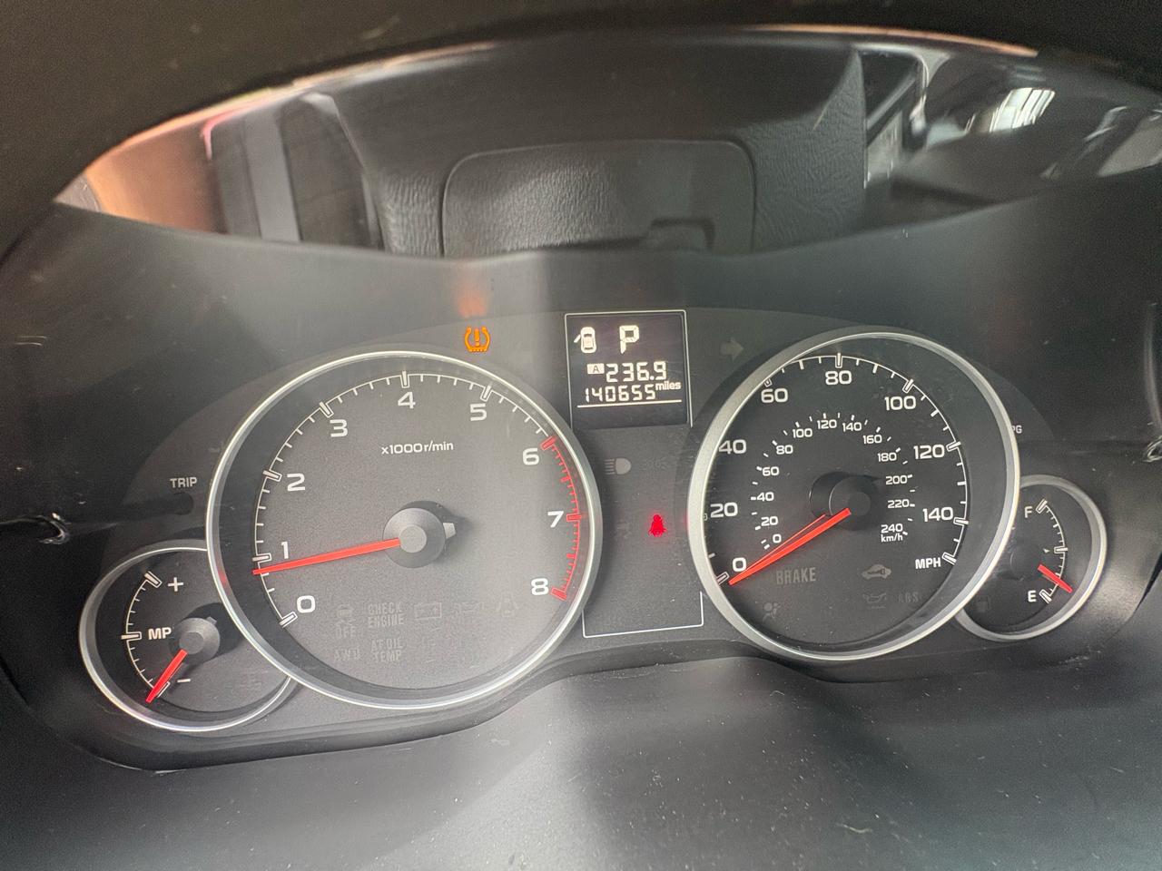 Subaru Legacy 4dr Sdn H4 Auto 2.5i Sport 2013
