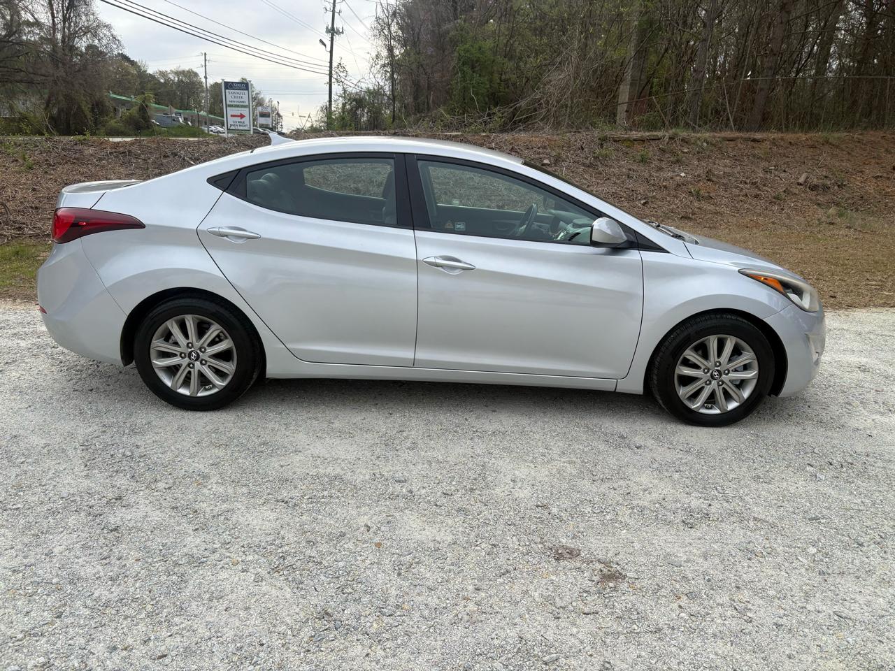 Hyundai Elantra 4dr Sdn Auto SE 2015