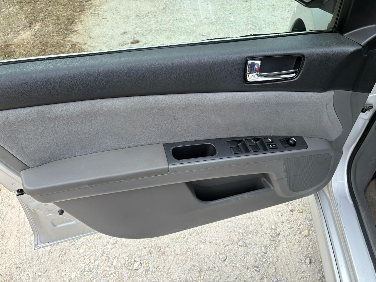 Nissan Sentra 4dr Sdn I4 CVT 2.0 SR FE+ 2009