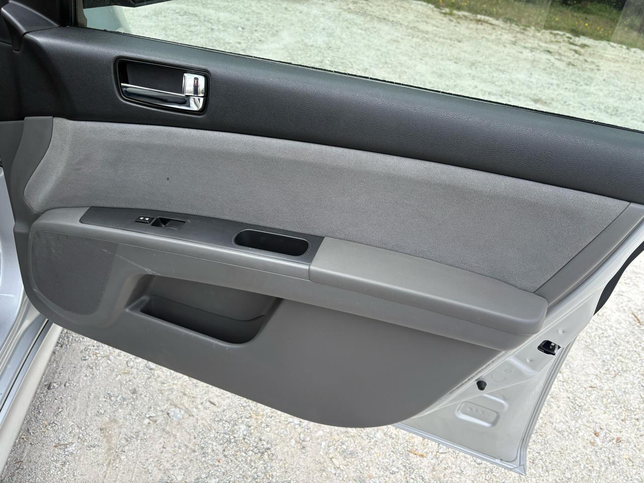 Nissan Sentra 4dr Sdn I4 CVT 2.0 SR FE+ 2009