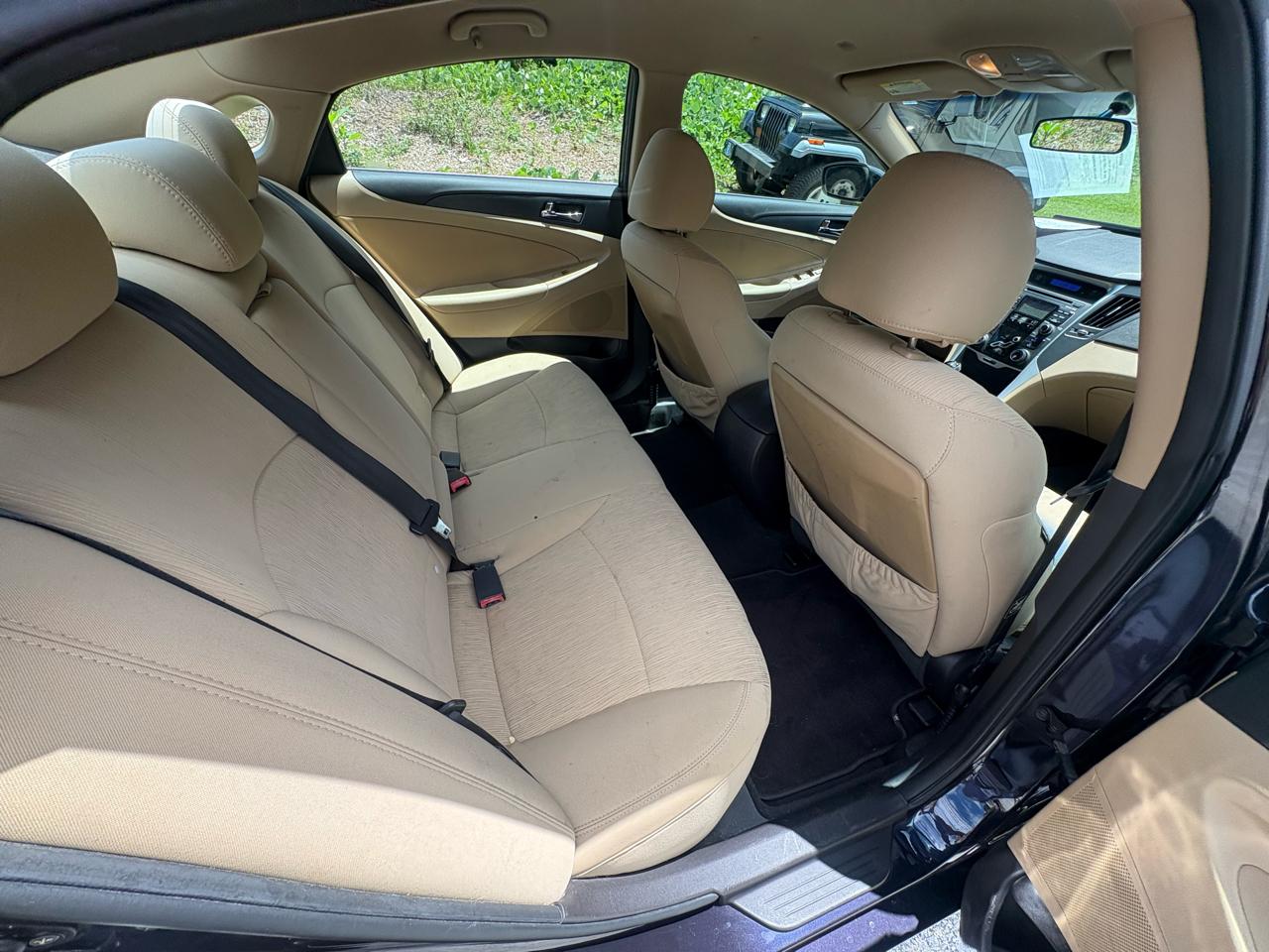 Hyundai Sonata 4dr Sdn 2.4L Auto GLS 2011
