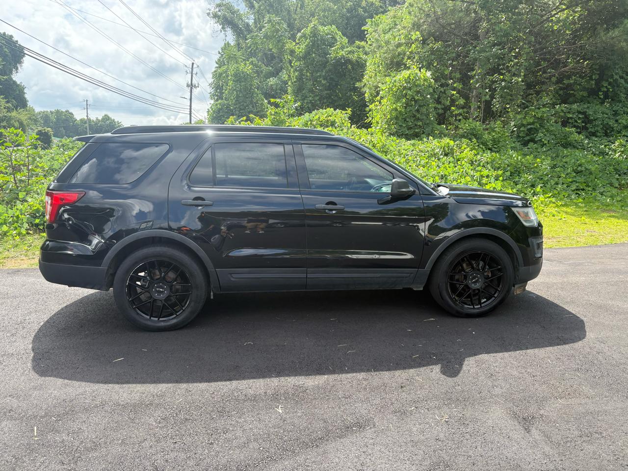 Ford Explorer Base FWD 2017