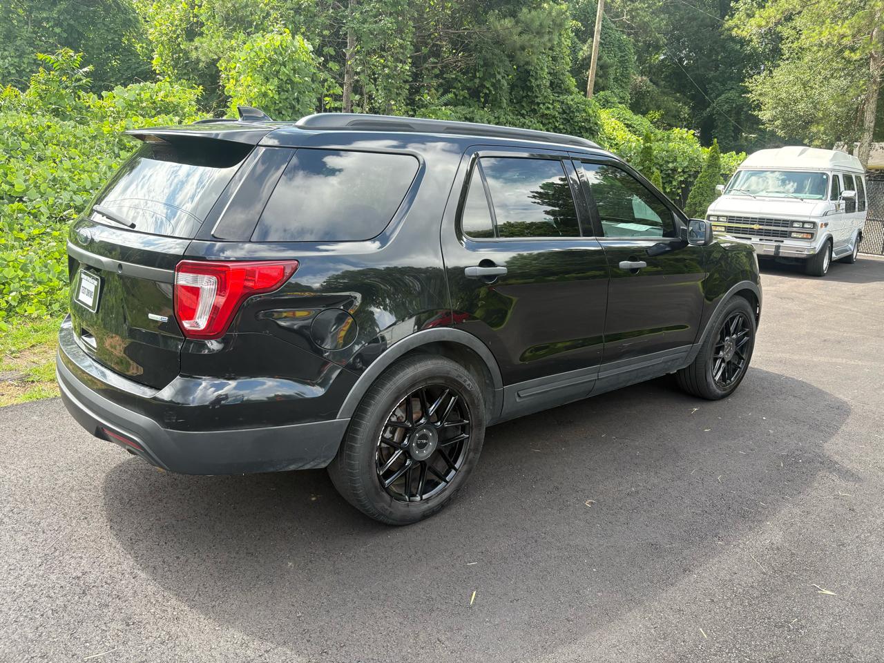 Ford Explorer Base FWD 2017