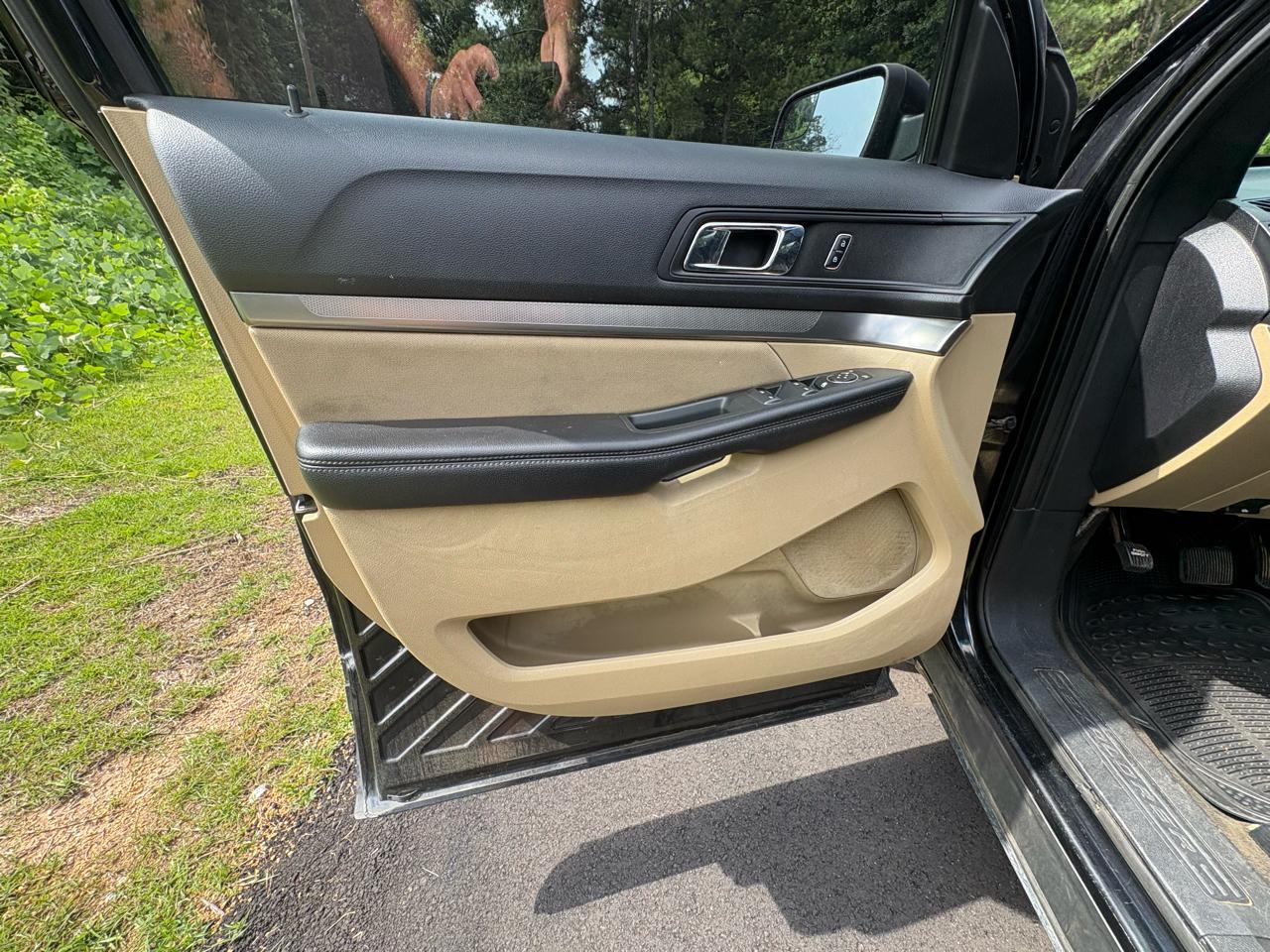 Ford Explorer Base FWD 2017