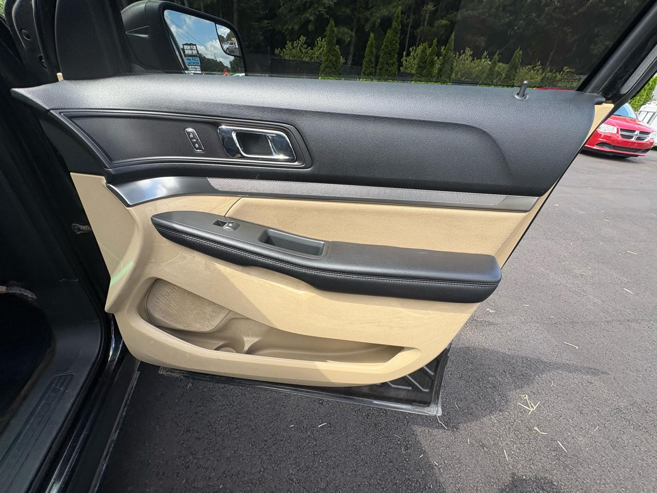 Ford Explorer Base FWD 2017