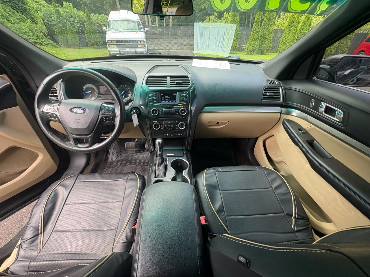 Ford Explorer Base FWD 2017