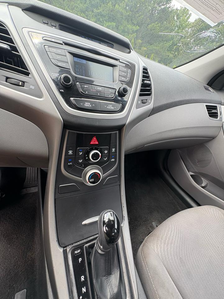 Hyundai Elantra 4dr Sdn Auto SE (Ulsan Plant) 2016