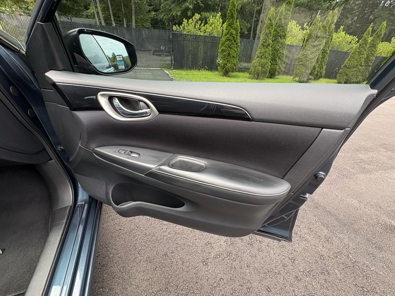 Nissan Sentra SV CVT 2017