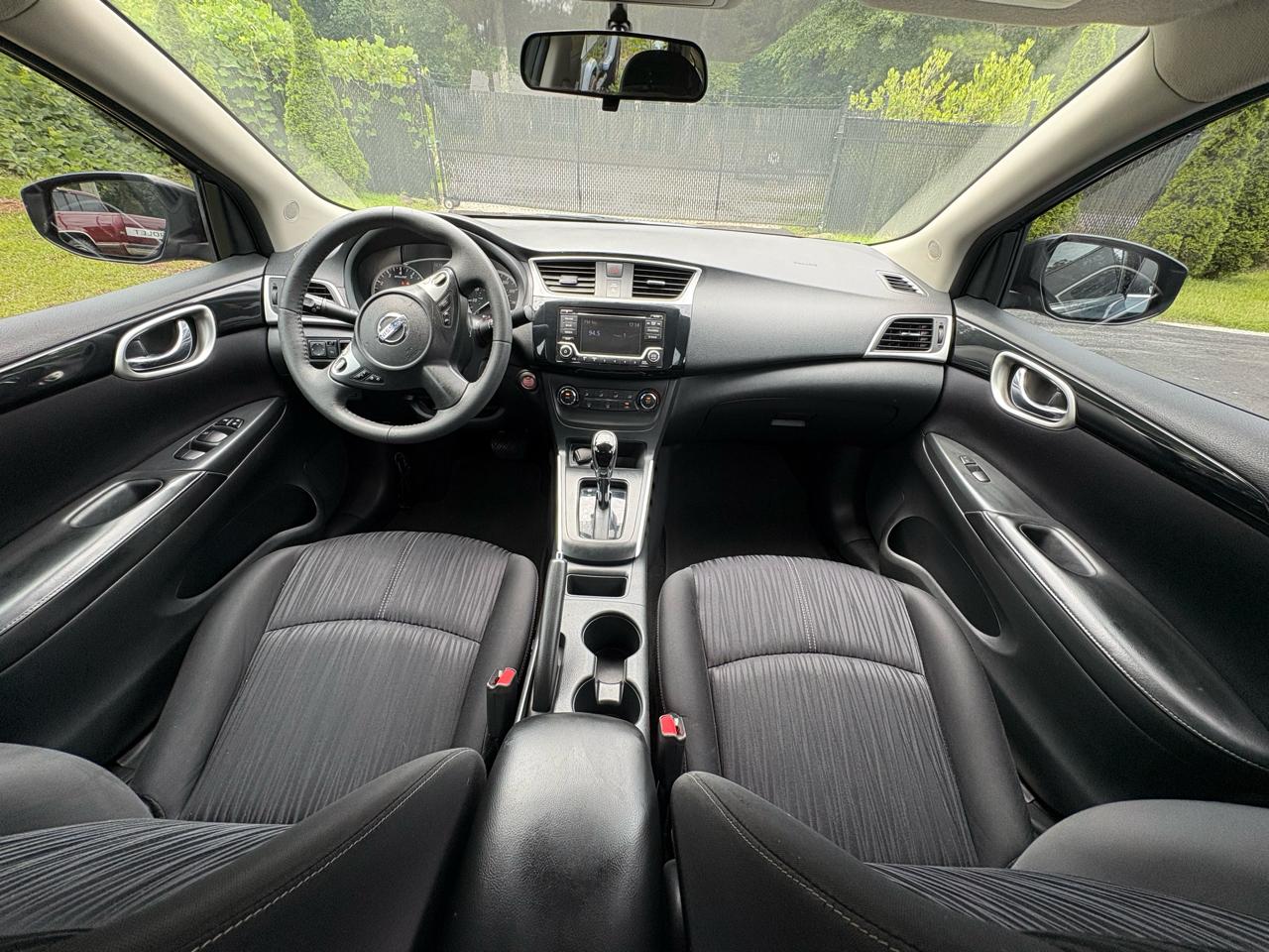 Nissan Sentra SV CVT 2017