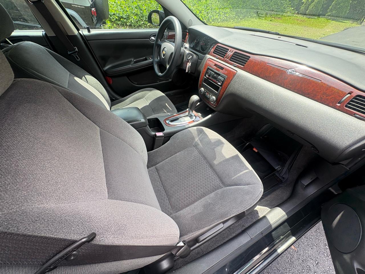 Chevrolet Impala 4dr Sdn 3.5L LT 2008
