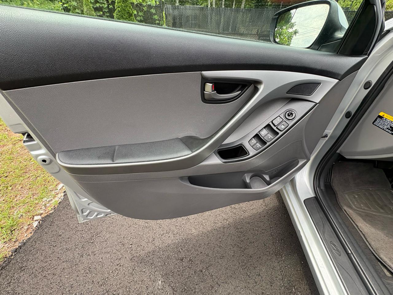 Hyundai Elantra 4dr Sdn Auto SE (Alabama Plant) 2014