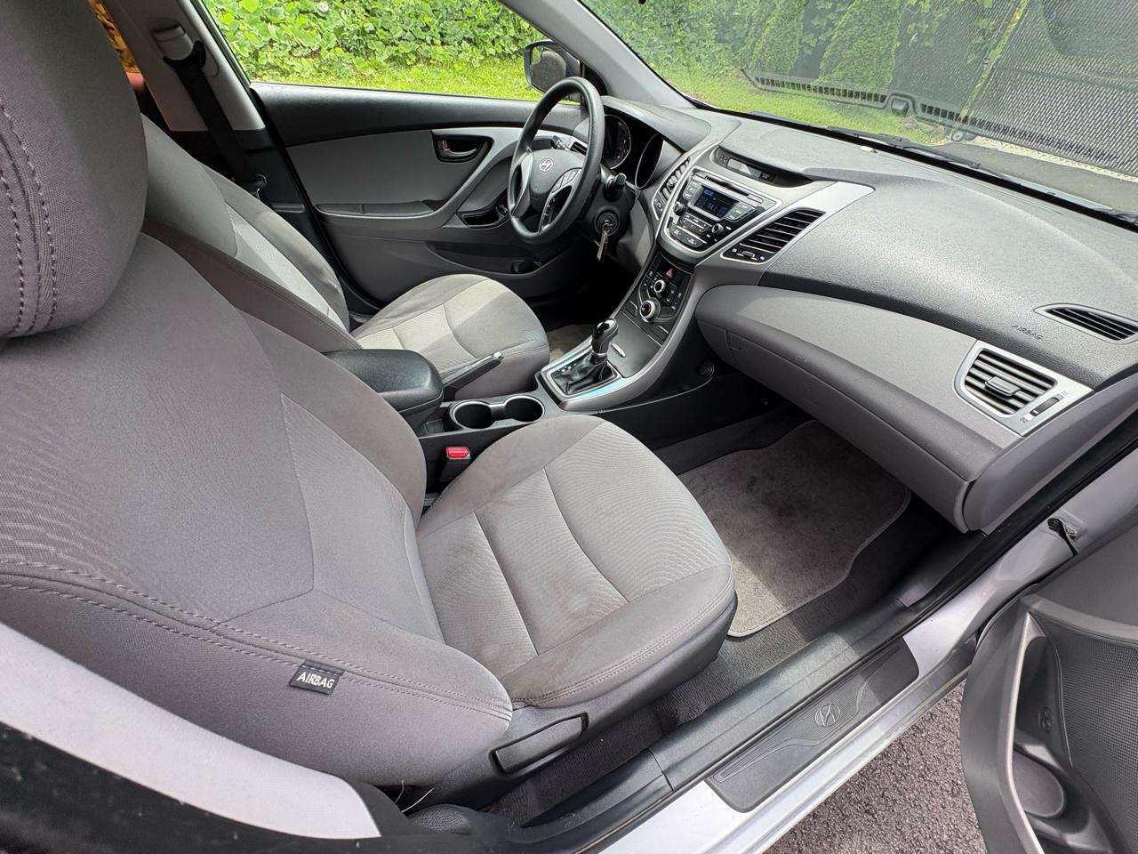 Hyundai Elantra 4dr Sdn Auto SE (Alabama Plant) 2014