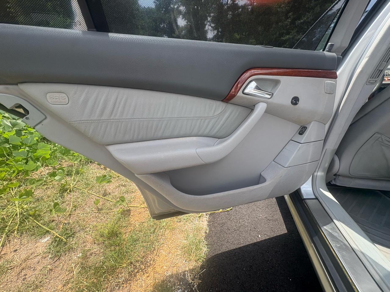 Mercedes-Benz S-Class 4dr Sdn 4.3L 2001
