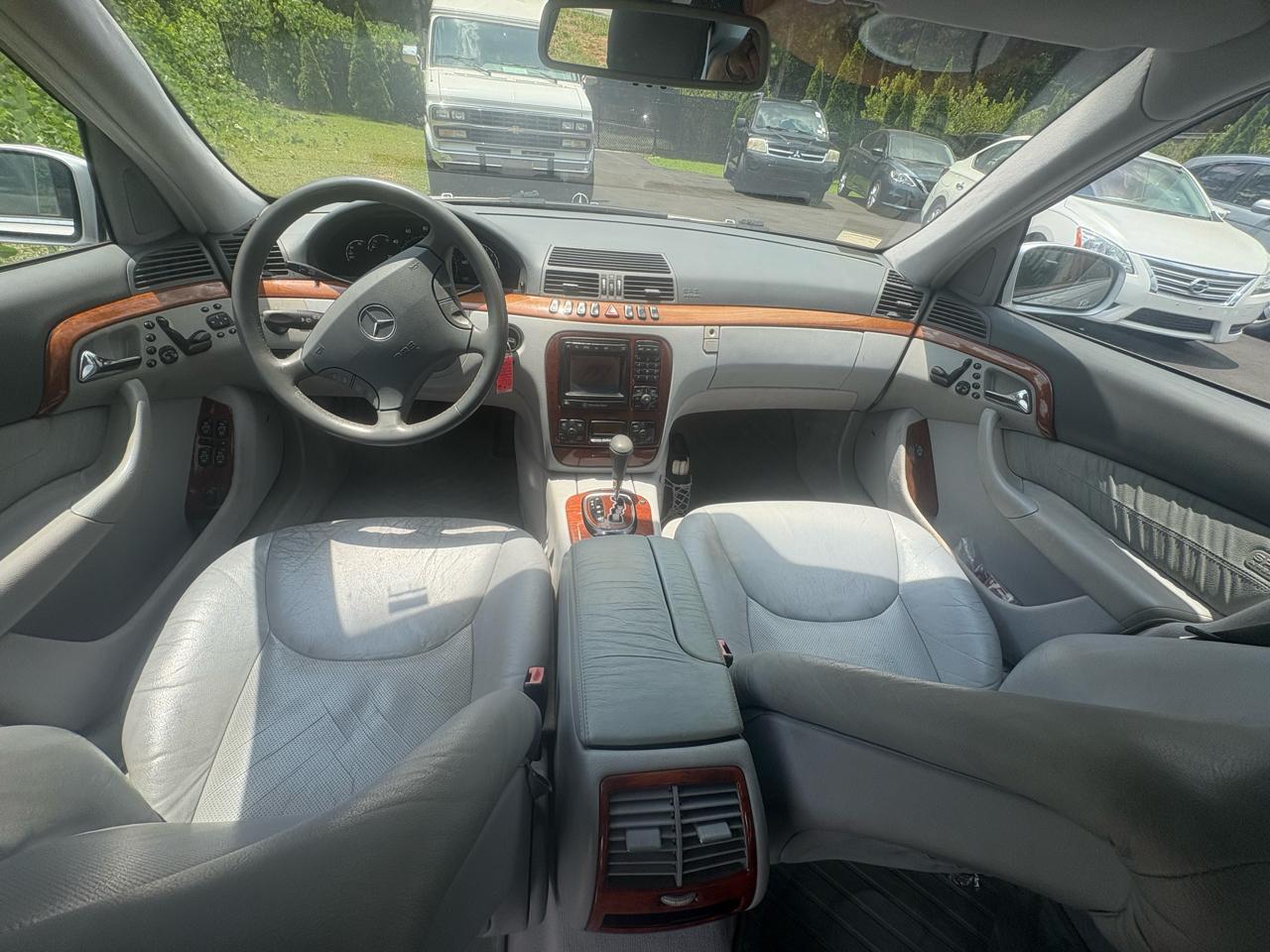 Mercedes-Benz S-Class 4dr Sdn 4.3L 2001