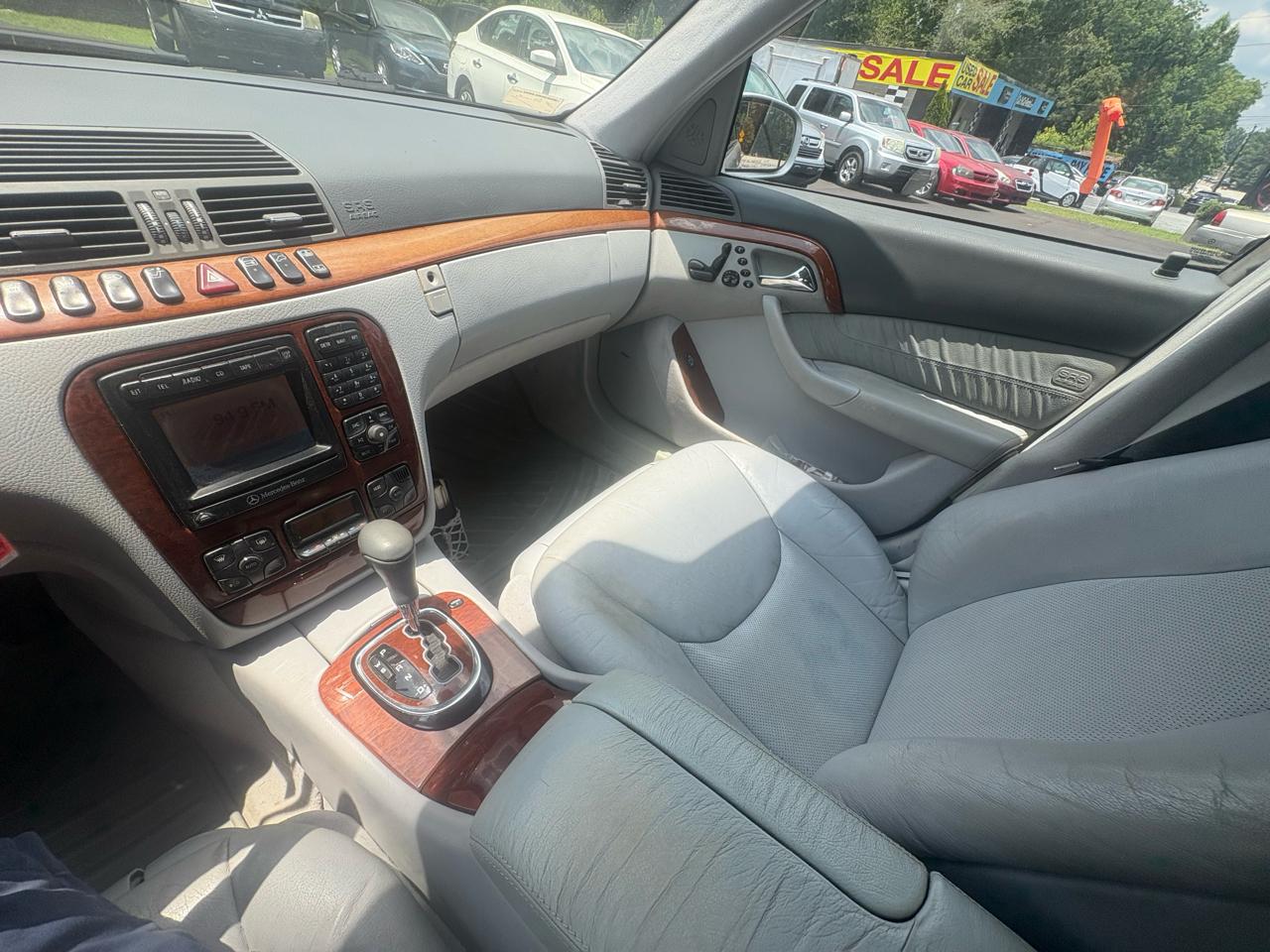 Mercedes-Benz S-Class 4dr Sdn 4.3L 2001