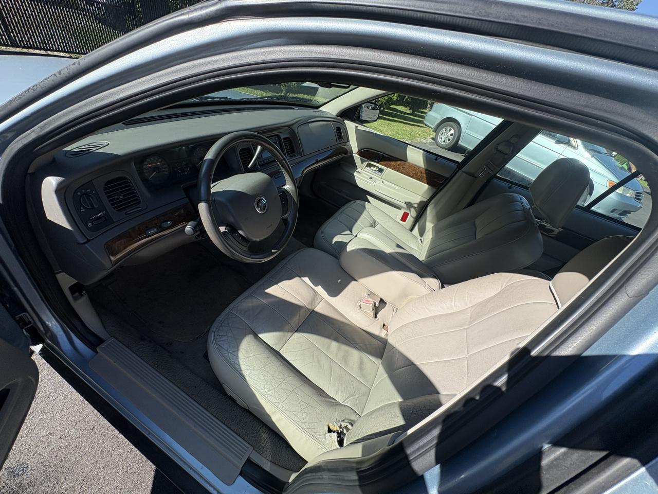 Mercury Grand Marquis 4dr Sdn LS 2008