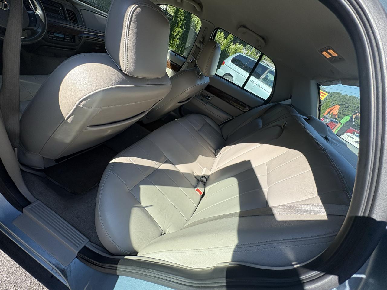 Mercury Grand Marquis 4dr Sdn LS 2008