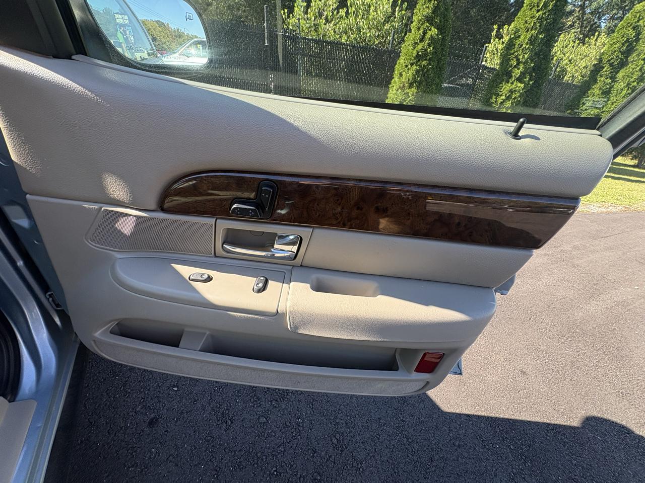 Mercury Grand Marquis 4dr Sdn LS 2008
