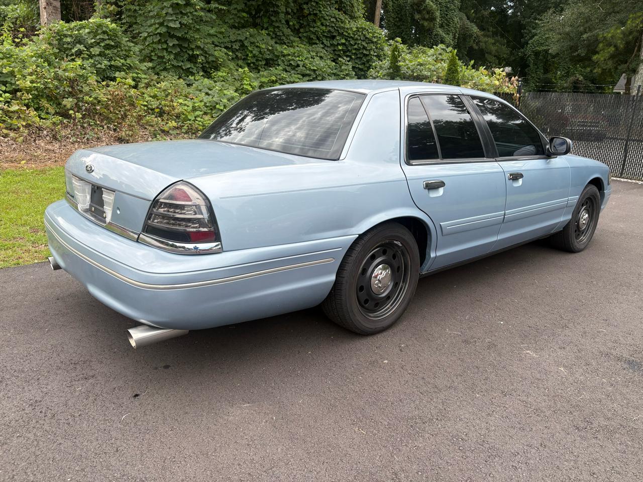 Ford Crown Victoria 4dr Sdn LX 1999