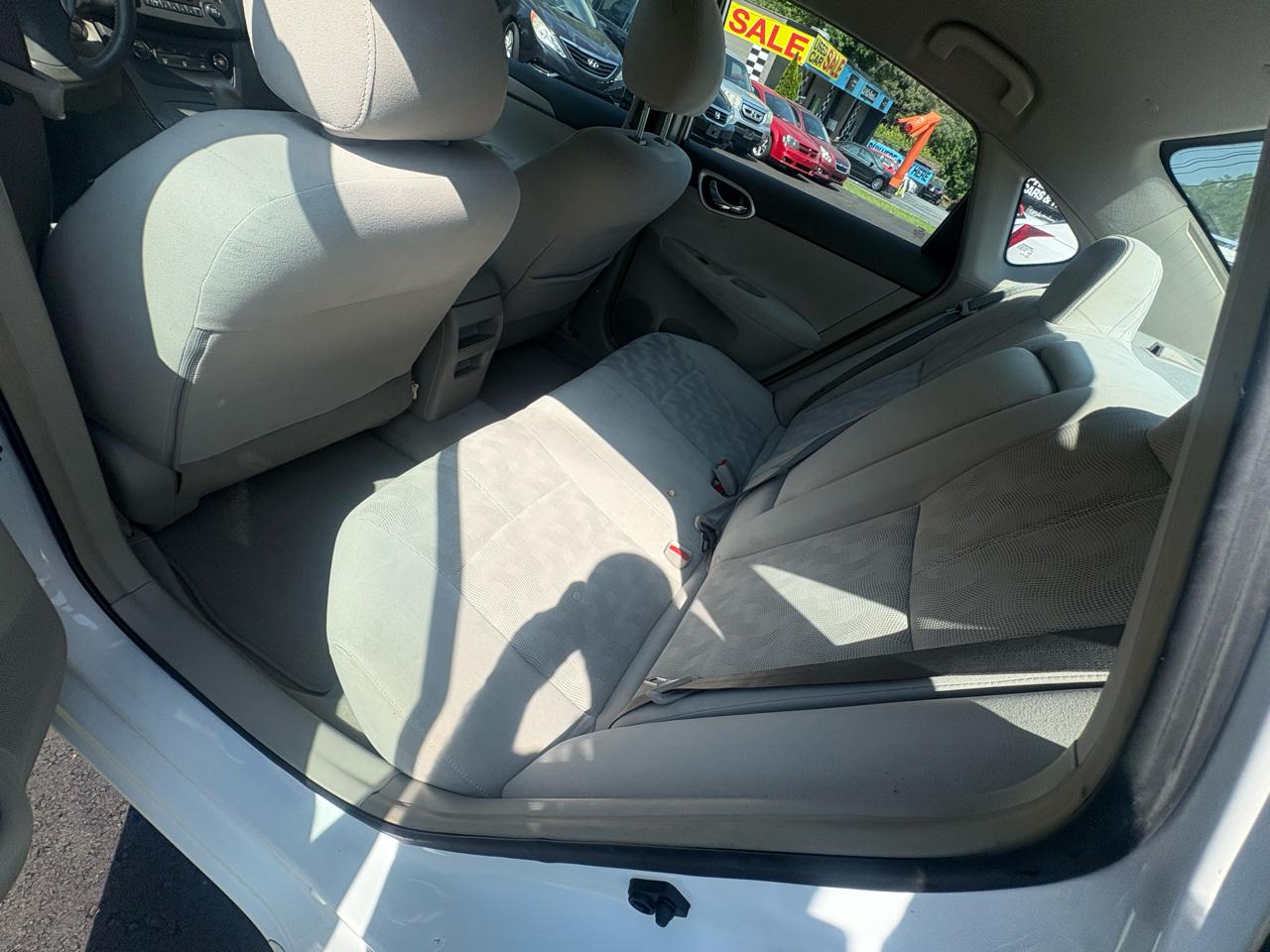 Nissan Sentra 4dr Sdn I4 CVT SV 2013