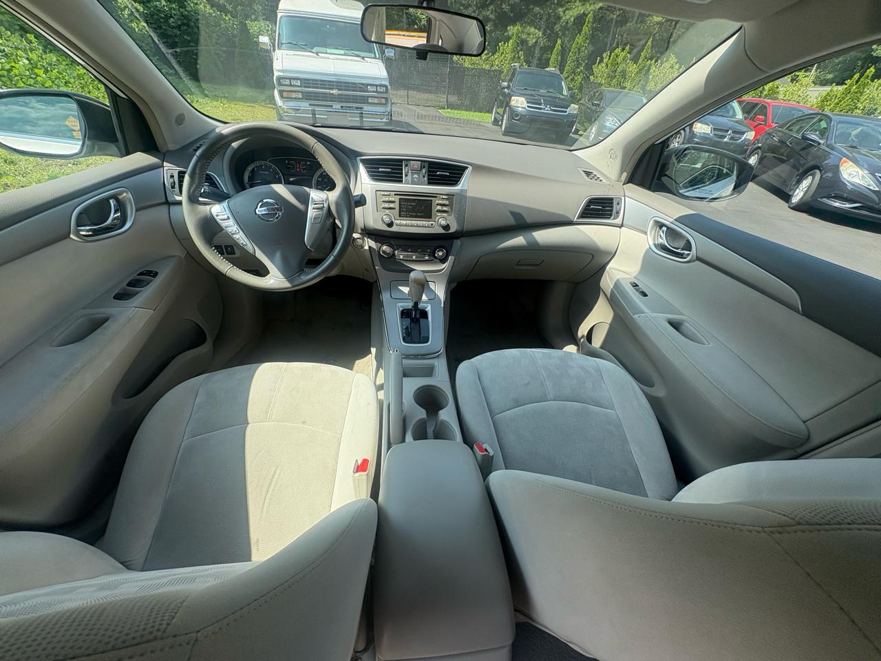Nissan Sentra 4dr Sdn I4 CVT SV 2013