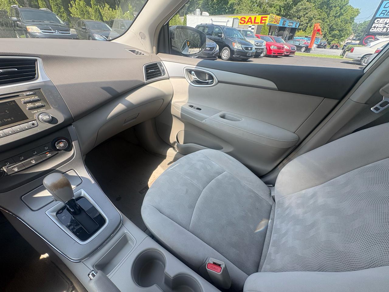 Nissan Sentra 4dr Sdn I4 CVT SV 2013