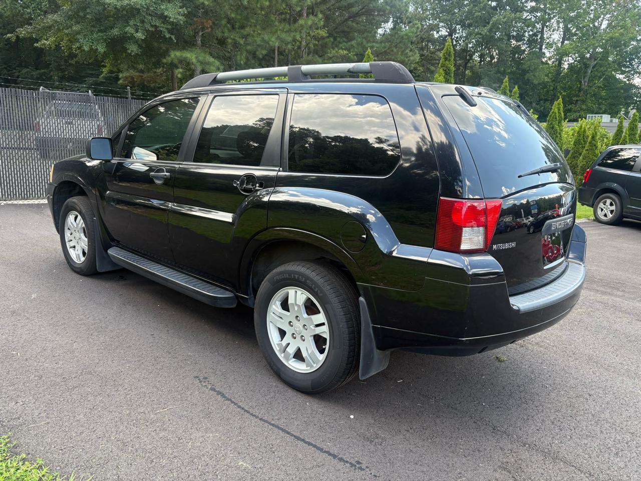 Mitsubishi Endeavor FWD 4dr LS 2008