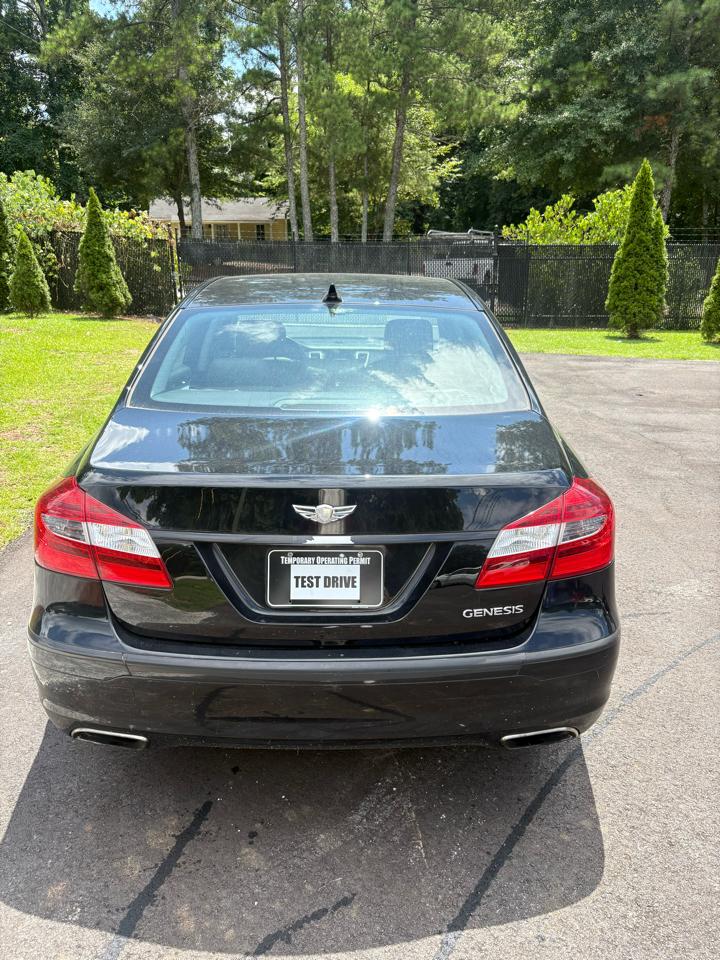 Hyundai Genesis 4dr Sdn V6 3.8L 2012