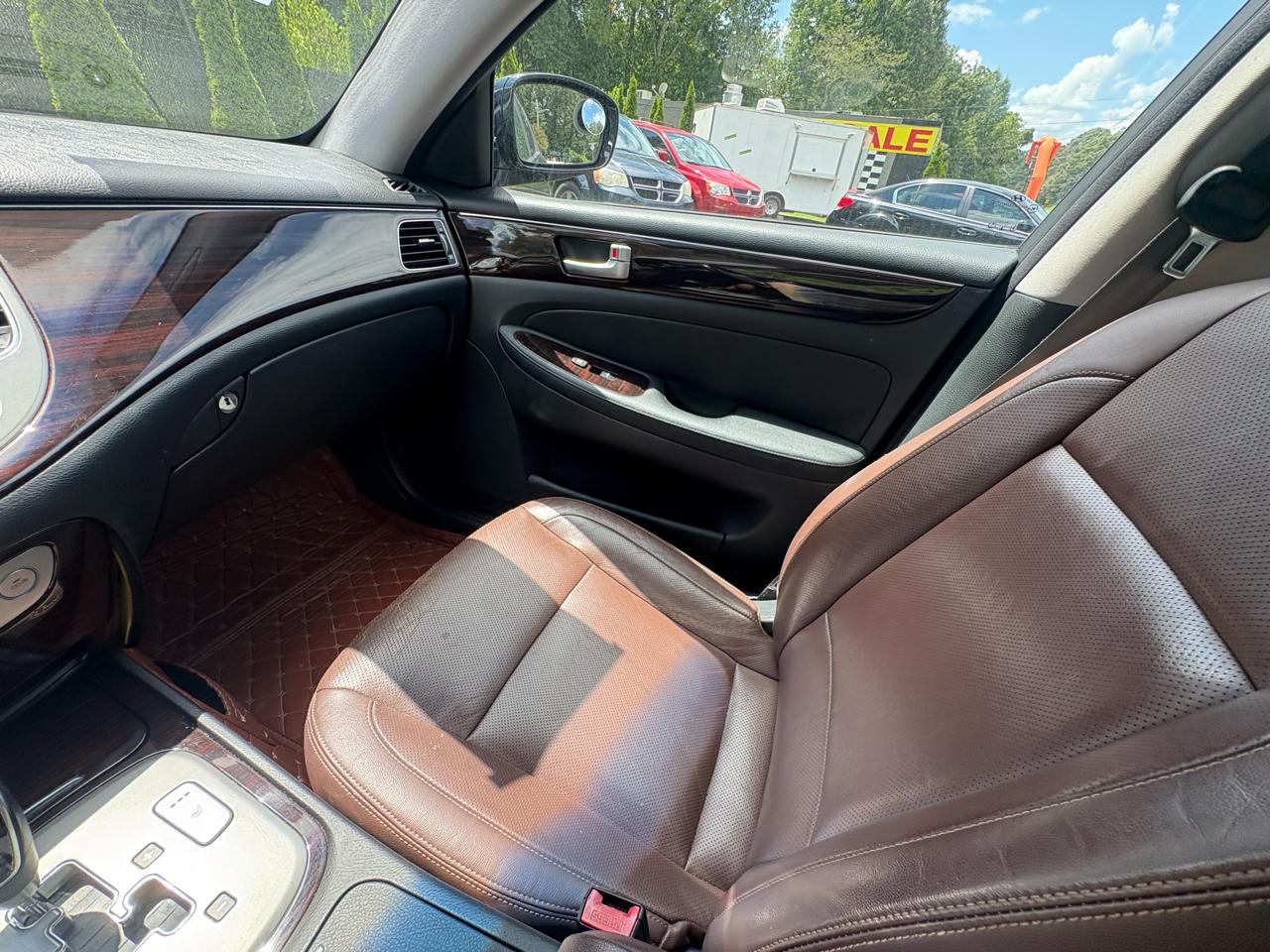 Hyundai Genesis 4dr Sdn V6 3.8L 2012