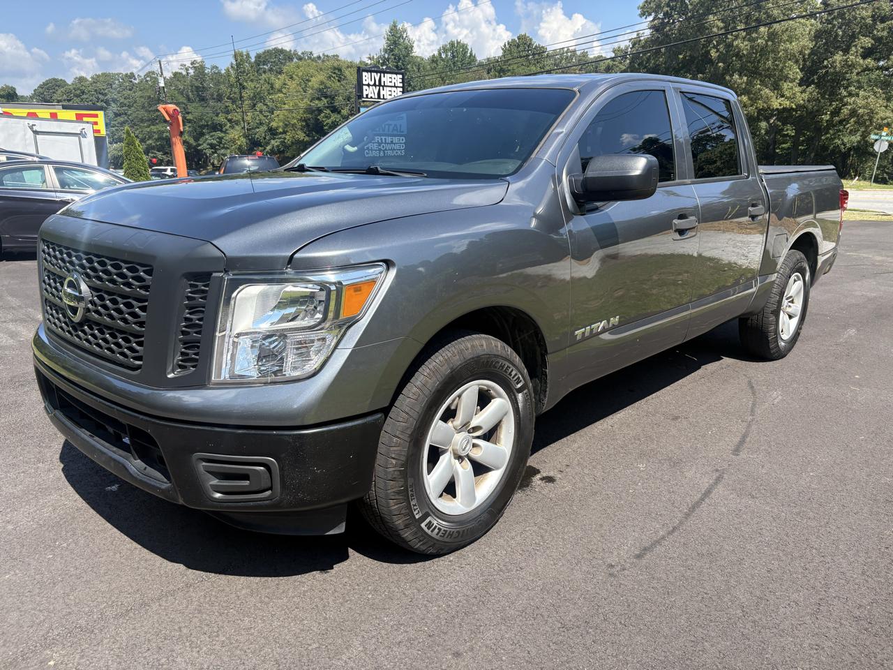 Nissan Titan 4x2 Crew Cab S 2017