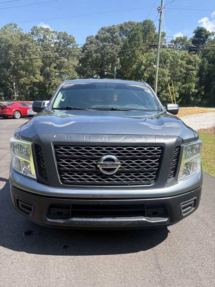 Nissan Titan 4x2 Crew Cab S 2017