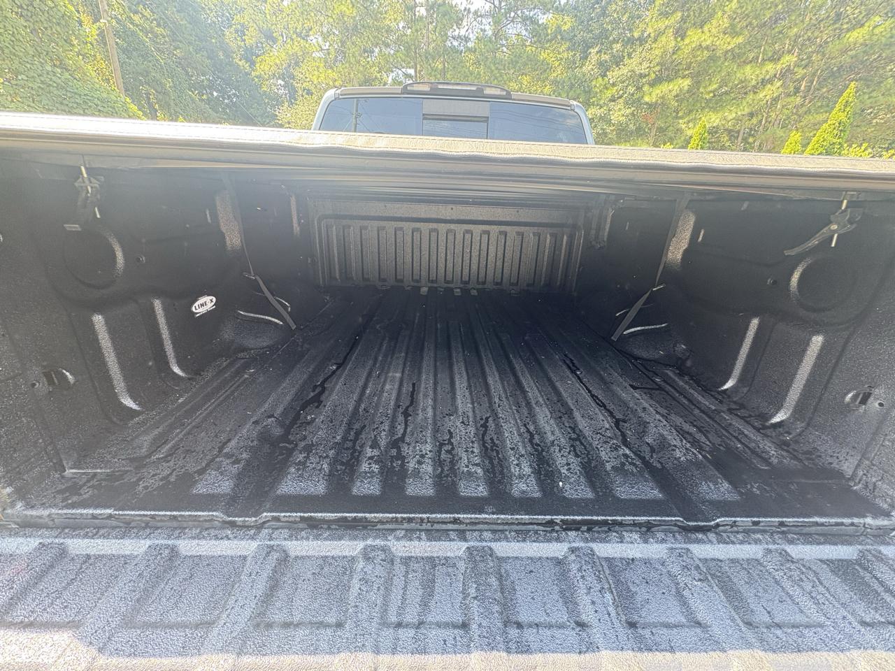 Nissan Titan 4x2 Crew Cab S 2017
