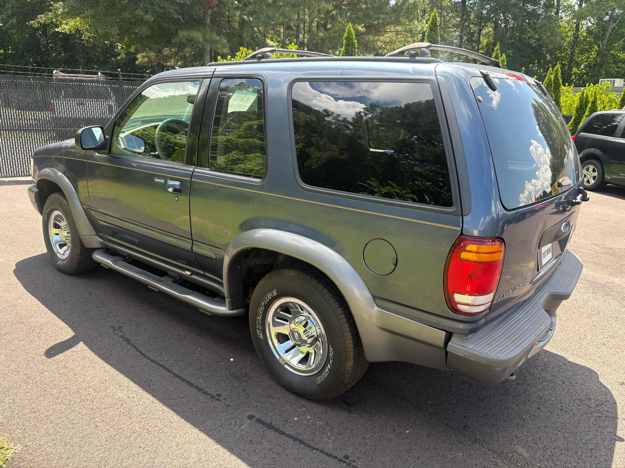 Ford Explorer 2dr 102" WB Sport 2000